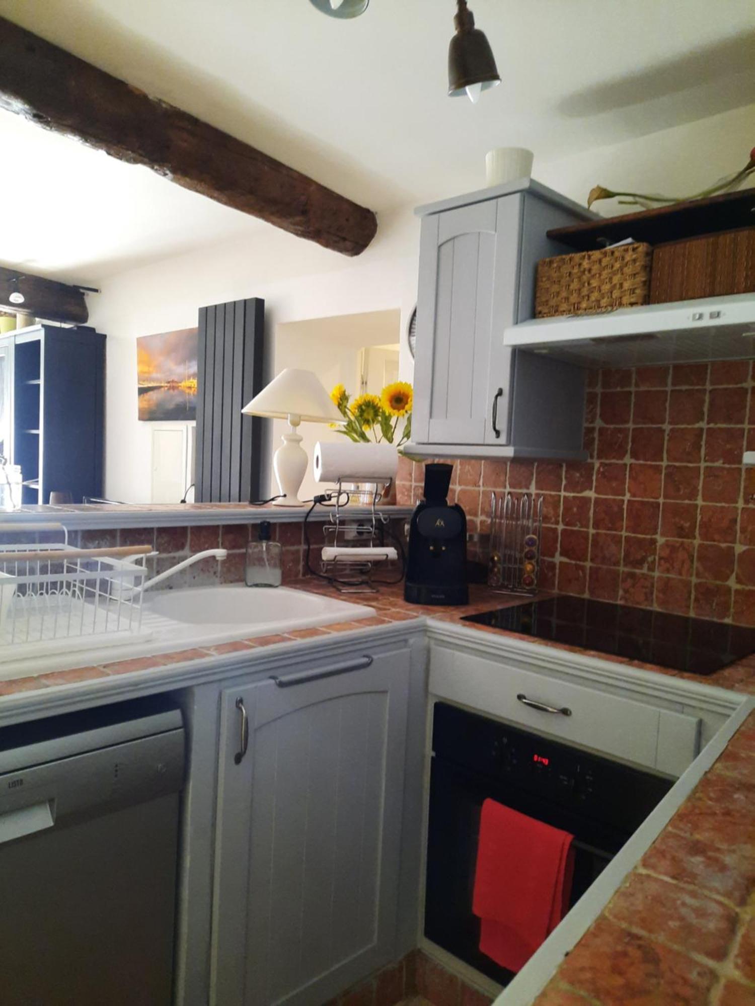 Vieille Ville 1 - Luca'S Apartment, 1 Bedroom, Max 2 Adults And 2 Kids Antibes Exterior foto
