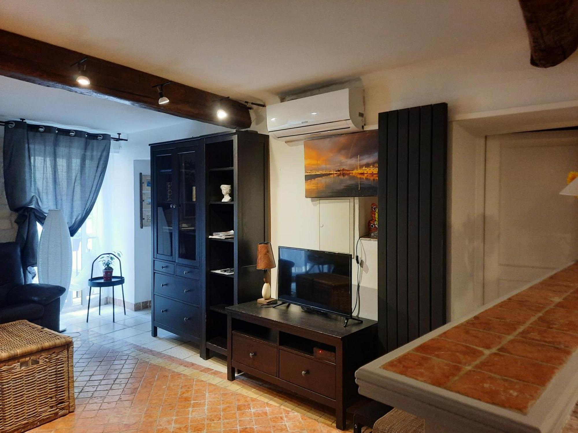 Vieille Ville 1 - Luca'S Apartment, 1 Bedroom, Max 2 Adults And 2 Kids Antibes Exterior foto