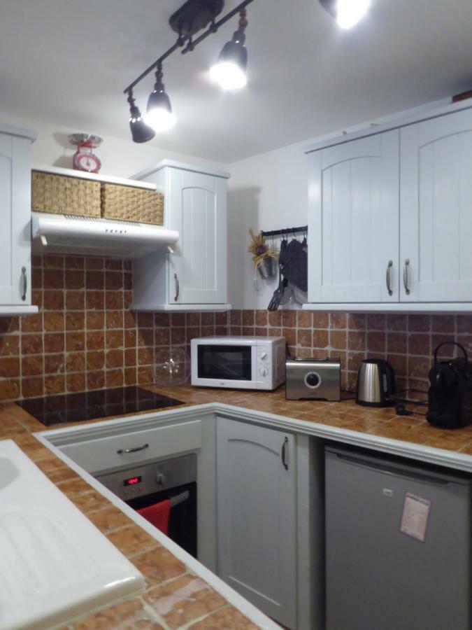 Vieille Ville 1 - Luca'S Apartment, 1 Bedroom, Max 2 Adults And 2 Kids Antibes Exterior foto