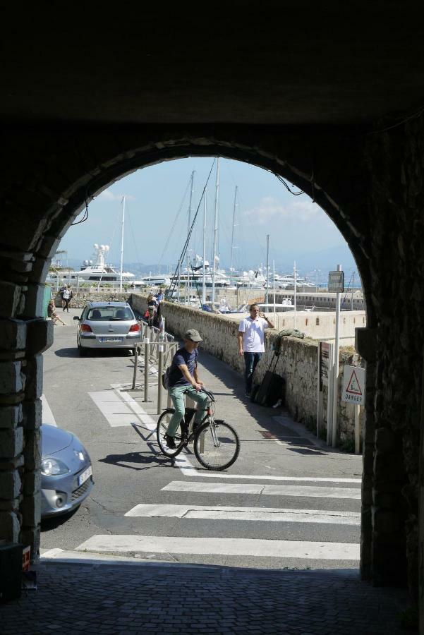 Vieille Ville 1 - Luca'S Apartment, 1 Bedroom, Max 2 Adults And 2 Kids Antibes Exterior foto