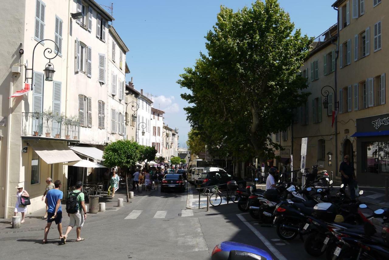 Vieille Ville 1 - Luca'S Apartment, 1 Bedroom, Max 2 Adults And 2 Kids Antibes Exterior foto