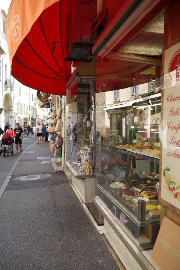 Vieille Ville 1 - Luca'S Apartment, 1 Bedroom, Max 2 Adults And 2 Kids Antibes Exterior foto